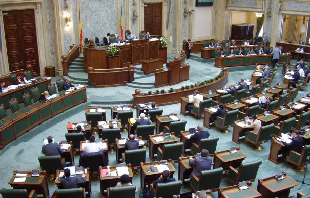 senatul-romaniei-465x390