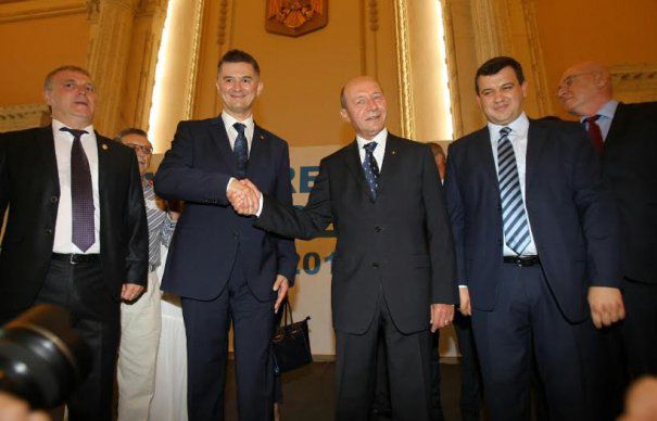 basescu-pmp-465x390 (1)